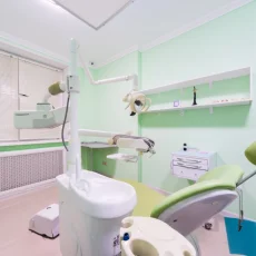Стоматологическая клиника Свой стоматолог на 6-й Радиальной улице фотография 9