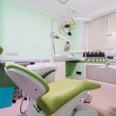 Стоматологическая клиника Свой стоматолог на 6-й Радиальной улице фотография 11